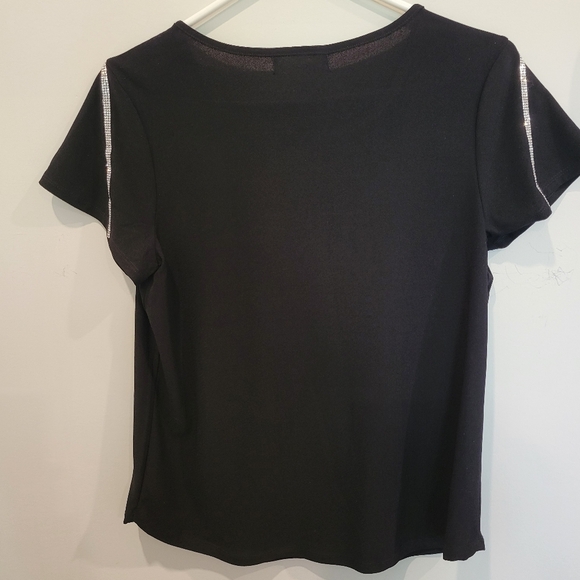 89th + Madison Black Polyester Shirt With Rhinestone Trim On Cap Sleeves  Small - Picture 3 of 8